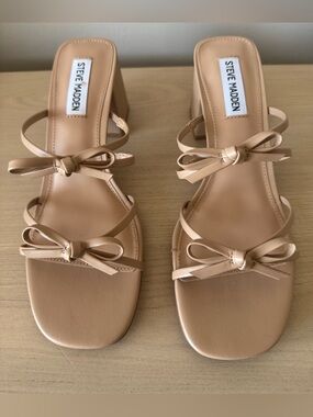 Steve Madden Cecilee Beige Dainty Bow-Strap Slide Sandals / Size 8.5 NWOB